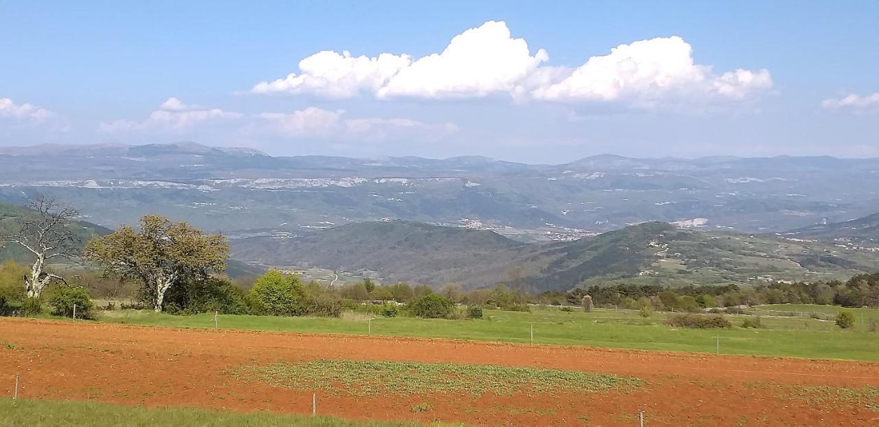 Rural Apartment Carolina Zrenj Екстер'єр фото