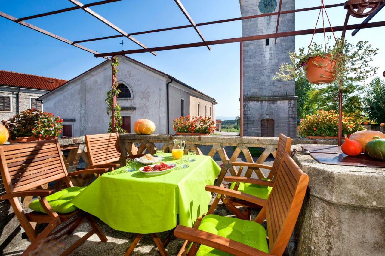 Rural Apartment Carolina Zrenj Екстер'єр фото