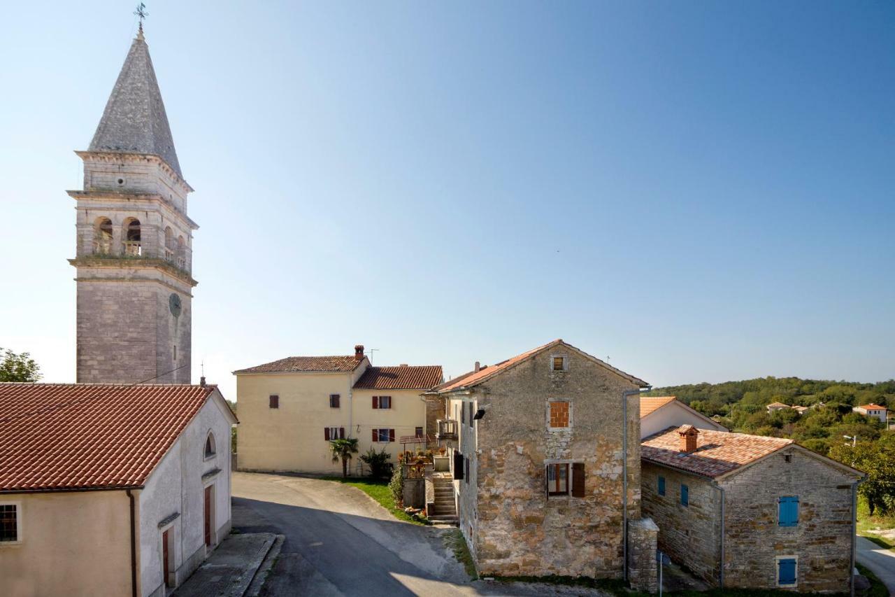 Rural Apartment Carolina Zrenj Екстер'єр фото