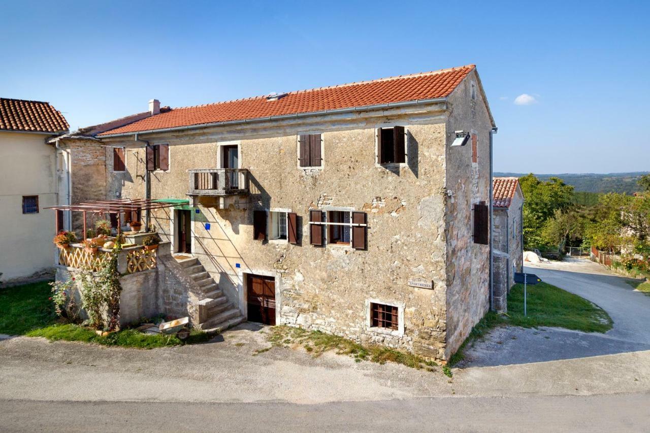 Rural Apartment Carolina Zrenj Екстер'єр фото